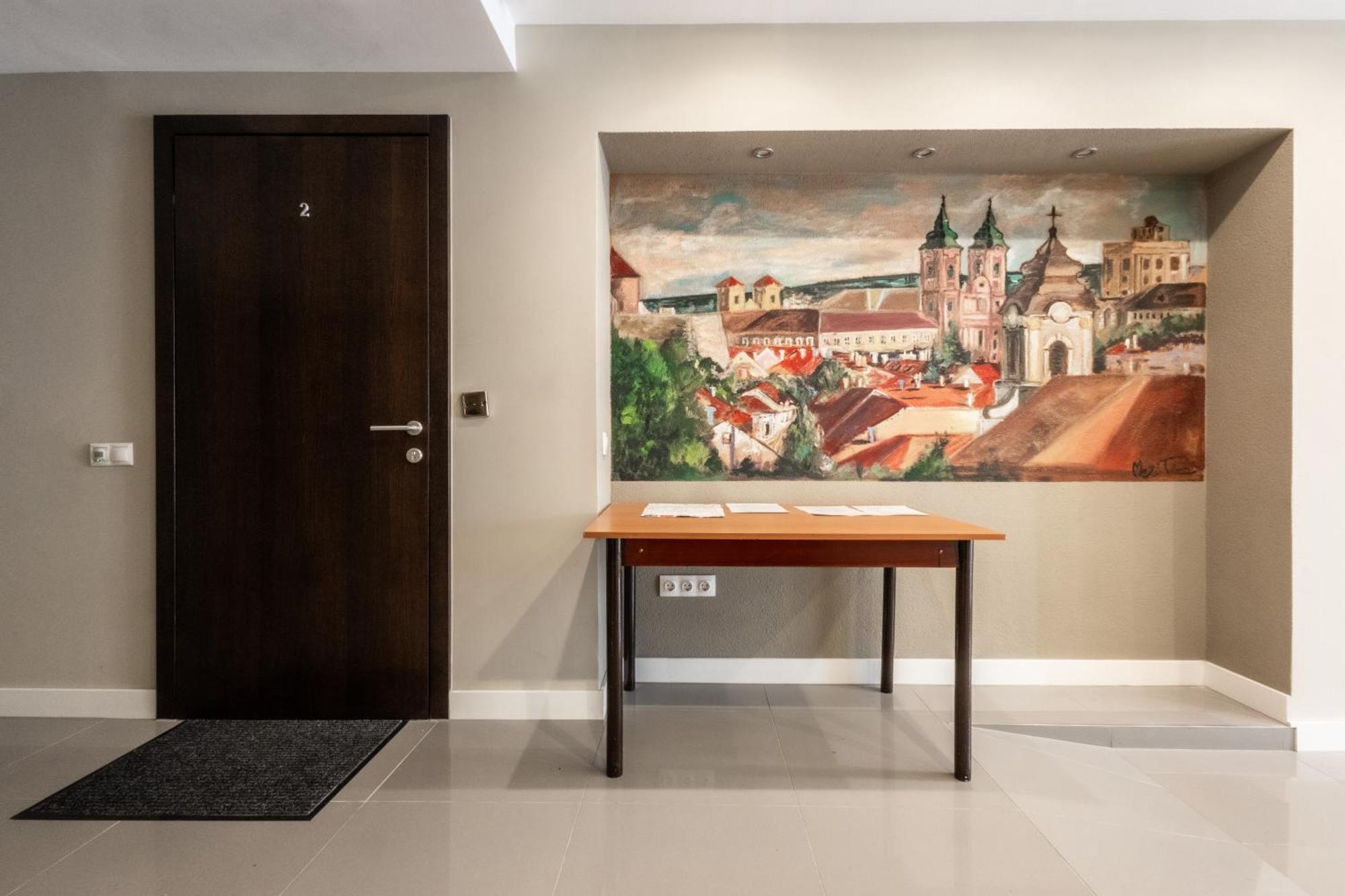 Hellowine Apartman エゲル エクステリア 写真